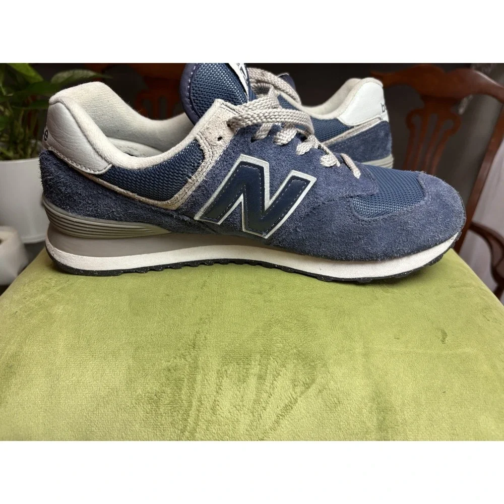 New Balance 574 Classic Men's Blue Suede Mesh Athletic Sneakers Lace-Up US 9.5